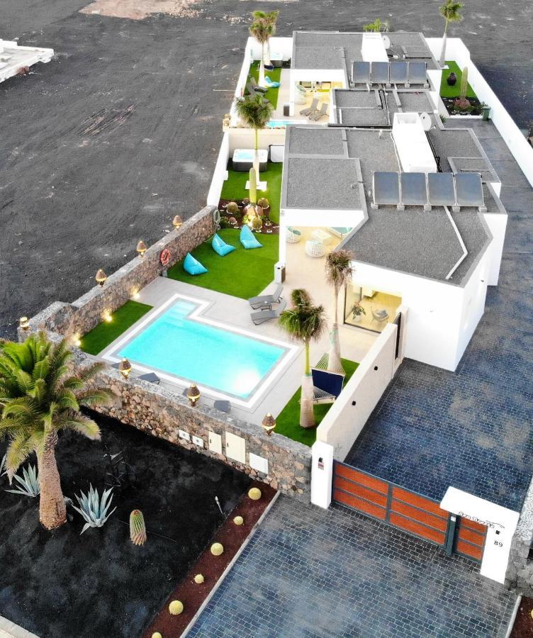 Sea Breeze Villas Lapa And Claca Playa Blanca  Exterior photo