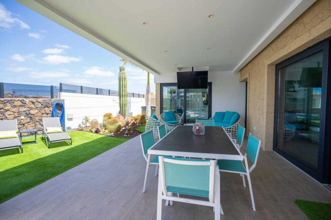 Sea Breeze Villas Lapa And Claca Playa Blanca  Exterior photo