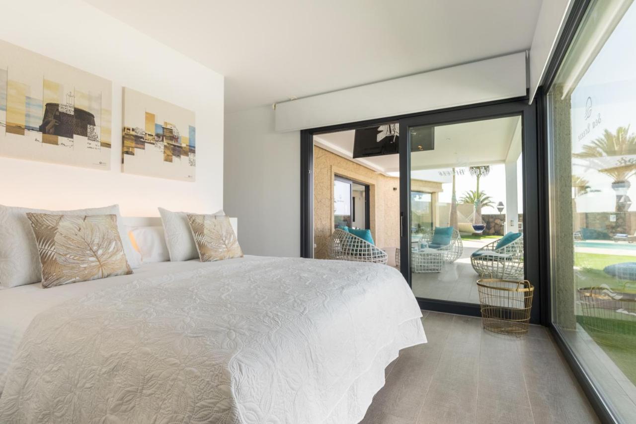 Sea Breeze Villas Lapa And Claca Playa Blanca  Exterior photo